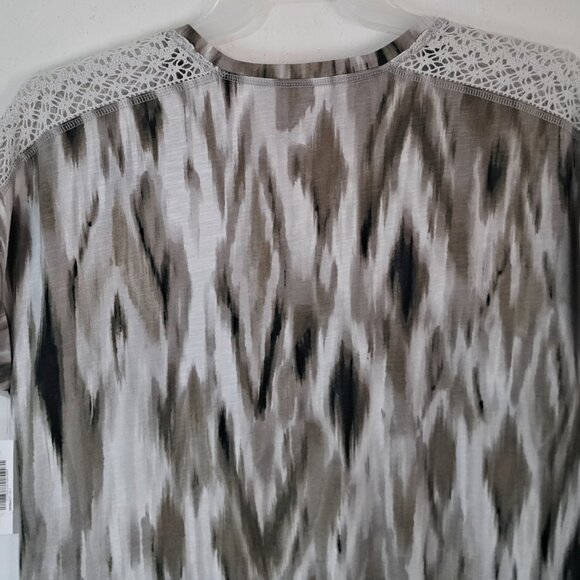 Westbound Woman petites Short Sleeve T Shirt w/ Shoulder Accents NWT - Picture 9 of 12